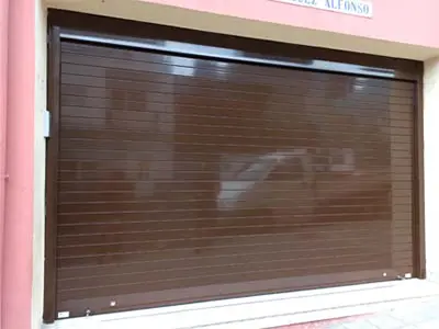 Puertas enrollables de aluminio extrusionado para garajes y comercios